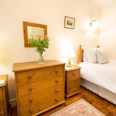 Дом отдыха Bramble With Views,